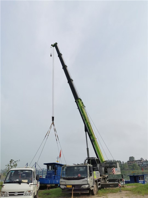 滦州市桥梁建设吊装案例